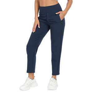 Capry de golf pour femmes, idéal pour la pratique sportive quotidienne, offrant un tissu doux et confortable - Product Image 4