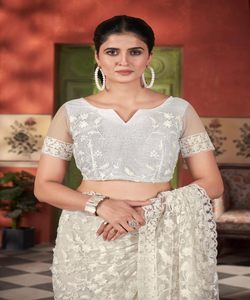 ชุดส่าหรีสีขาวปักลายผีเสื้อตาข่ายพร้อมเสื้อเบลาส์แบบไม่มีตะเข็บ - Product Image 2