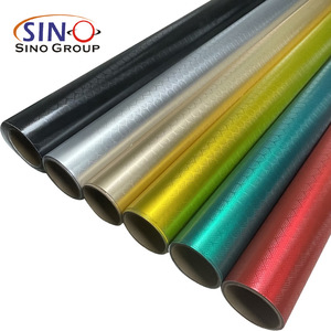 Autocollant d'emballage de colle à faible adhérence Chrome brillant diamant nid d'abeille vinyle noir de <span class=keywords><strong>carbone</strong></span> pour la décoration de voiture - Product Image 6
