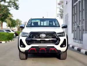 Toyota Hilux d'occasion propre et impeccable avec boîte de vitesses automatique, porte-bagages intérieur en alliage, véhicules d'occasion - Product Image 6