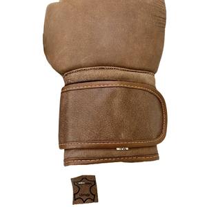 Gants de boxe à logo personnalisé, coupe classique, cuir de qualité supérieure, gants de boxe à vendre - Product Image 3