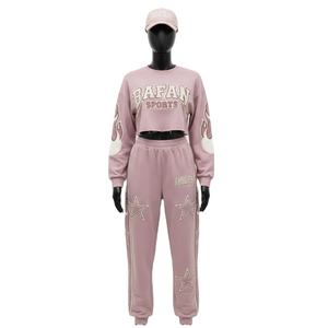 Ensemble haut court et pantalon pour femme, qualité supérieure, molleton en coton mélangé 280 GSM, toucher doux, style panneau, logo personnalisé, ensembles pour femmes - Product Image 1
