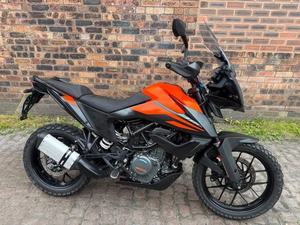 Moto d'aventure 390 ADV Adventure X-Ring Euro 4, bicylindre en parallèle 799cc, refroidie par eau, de type dual sport, de tourisme, d'occasion, appartenant à un particulier. - Product Image 3