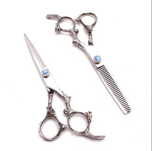 Ciseaux professionnels de coupe et d'amincissement de cheveux de poignée de dragon d'argent outil de beauté pointu d'acier inoxydable pour l'usage de salon et à la maison - Product Image 6