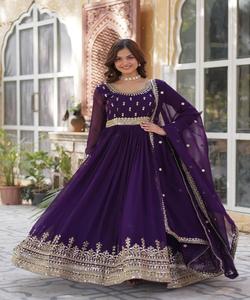 Robe Anarkali avec Dupatta en Georgette Broderie Coton Dernier modèle Attrayant Robe de mariage Salwar Suit En stock Prix de gros - Product Image 4
