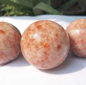 Meilleure boule de sphère d'image en cristal de pierre de soleil naturelle pierre précieuse de guérison polie pour la méditation et la décoration Reiki exportation en vrac en gros - Product Image 3