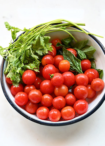 Tomates Cherry en Conserva - Delicia de Tomate Rubí - Producto de Tomate para Exportación - Tomate para Cocinar - Product Image 1