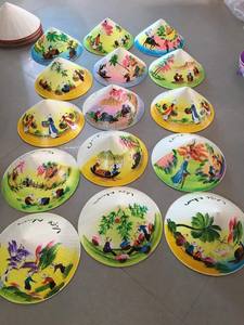 Eleva tu estilo de verano con nuestros sombreros no cónicos económicos: sombreros de hoja de palma vietnamitas hechos a mano para protección solar - Product Image 4