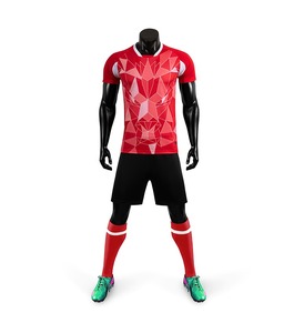 Uniforme de fútbol azul personalizado OEM 2025, conjunto de uniformes de fútbol con patrones geométricos de poliéster con sublimación personalizada y nombre de marca - Product Image 4