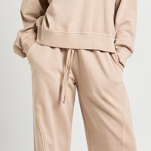 Conjunto Deportivo de Dos Piezas para Mujer, Suave, Transpirable y Duradero, Colores/Tallas Personalizadas, Ropa de Invierno Cómoda, Corte Holgado con Diseño de Logotipo - Product Image 4