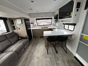 Nouveau 2026 Jayco E-a-g-l-e H-t 265FKDS - Product Image 5