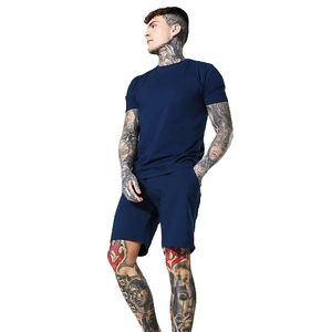 Ensemble 2 pièces personnalisable pour homme : T-shirt vintage d'été décontracté à manches courtes en maille respirante polyester/coton et short - Product Image 1