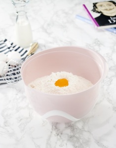 BPA-Free ชามผสมสุญญากาศขนาดใหญ่พร้อมฝาพลาสติกขัดเงาทนทานสำหรับเก็บอาหารในครัวการเตรียมแป้งสลัด - Product Image 3