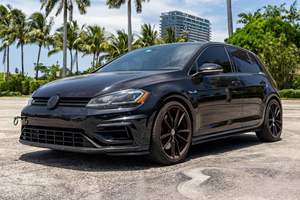 Volkswagen Golf R 2019 Usado en Buen Estado, Transmisión Manual de 6 Velocidades, Tracción en las Cuatro Ruedas, Motor Turbo de 4 Cilindros, Modificaciones de Rendimiento - Product Image 3