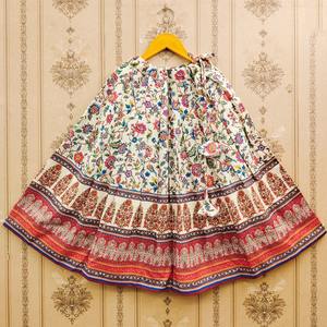 Ensemble Lehenga Choli pour enfants à volants imprimés sans manches de longueur au sol très demandé pour les mariages et les festivals - Product Image 3