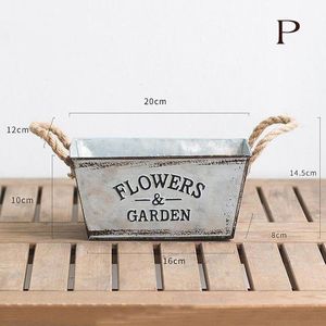 Maceta de cubo de metal galvanizado hecha a mano con tema de estilo de retrete para decoración al aire libre, jardinería o diseño de porche - Product Image 4