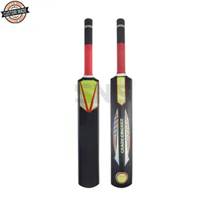 Atacadista indiano de Excelente Qualidade Personalizado OEM Tamanho 6 Bat Cricket Plástico com Aperto De Borracha para o Solo/Praia Jogar