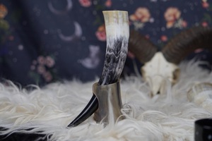 Cuerno Natural para Beber Estilo Vikingo de Alta Calidad Pulido Ecológico Diseño Animal de Cuerno de Búfalo - Product Image 6