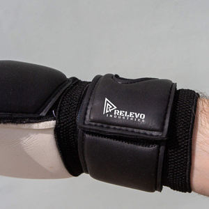 Gants de gardien de but de football personnalisés avec logo, design simple, logo personnalisé, cuir, protection des doigts réglable - Product Image 5