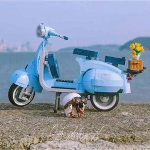 Jeu de construction de moto Vespa en plastique durable - Product Image 4