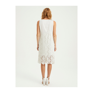 Robe de bal en dentelle satinée BGN S23D373 - Product Image 5