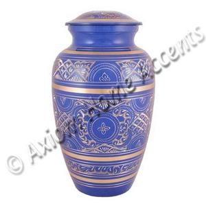 Crinage en laiton Urn, classique, noir, belle, gravé à la main, par axion, accessoires de maison - Product Image 6