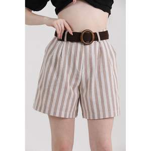 Shorts de Lino para Mujer Topshow, Diseño a Rayas con Cinturón, Producto al por Mayor - Product Image 3