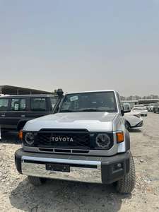 ใหม่/มือสอง สำหรับ LC 78 ฮาร์ดท็อป 4x4 2.9L 8 สูบ LX SUV เกียร์อัตโนมัติ ภายในเบาะหนังสีเข้ม - Product Image 6