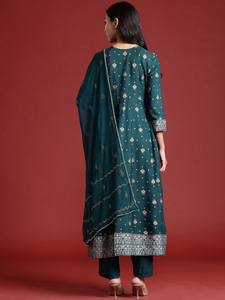 Mujeres motivos étnicos impreso viscosa Kurta con pantalones y poli gasa Dupatta traje indio pakistaní - Product Image 5