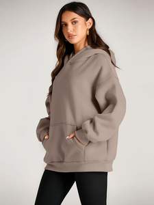 Vente en gros de sweats à capuche personnalisés pour femmes de haute qualité et personnalisés - Product Image 2