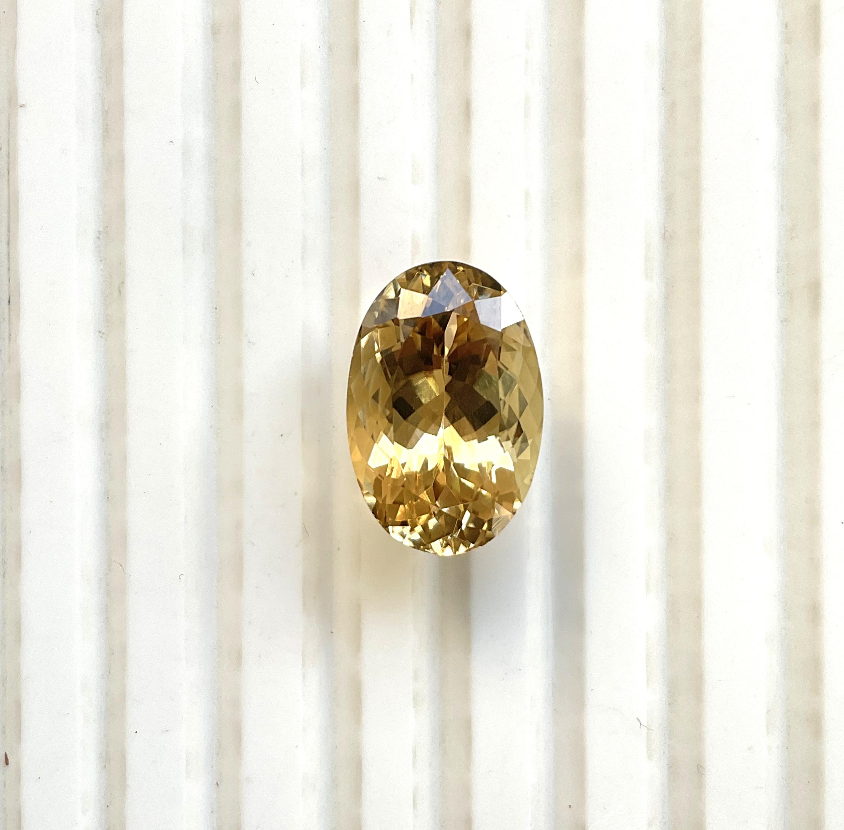 สีเหลือง