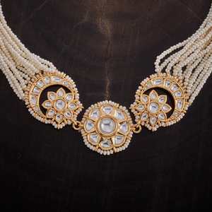 Collier Kundan 161522, élégant motif floral pour mariage, fabriqué à la main pour une beauté durable - Product Image 3