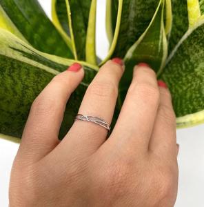 แหวนลวดบางสีชมพูสำหรับผู้หญิงปรับได้เรียบง่ายขนาดเล็กแหวนเงินทำมือสวยงามสำหรับสวมใส่ในชีวิตประจำวัน - Product Image 1