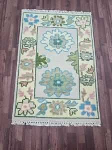 พรมขนสัตว์ทำด้วยมือดีไซน์ทันสมัยงานศิลปะแอ็บสแตรกต์มีขนาดปรับแต่งได้สำหรับใช้ในบ้านและปิกนิก - Product Image 6