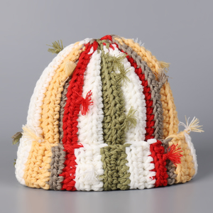Bonnet d'hiver en tricot épais avec motif de crâne délavé pour femmes, vente en gros, pour streetwear, étiquette personnalisée colorée, bonnets hip-hop - Product Image 5