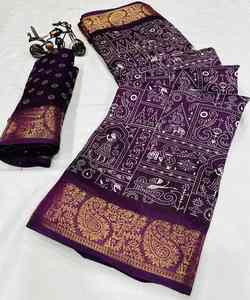 Élevez votre quotient de style avec la collection exquise de saris en soie, parfaits pour les mariages et les occasions spéciales - Product Image 5