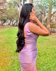 ผ้าซารีจอร์เจตต์น้ำหนักเบาสำหรับฤดูร้อน/ฤดูหนาว ดีไซน์หรูหรา สำหรับงานแต่งงานอินเดีย ปากีสถาน หรืองานเลี้ยง  แบบสัมธริกา/วาสธรากาลัส - Product Image 6