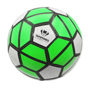 Ballon de football de taille officielle de haute qualité, personnalisé, léger, en cuir PU, cousu à la machine, écologique, durable, pour l'extérieur, en promotion - Product Image 3