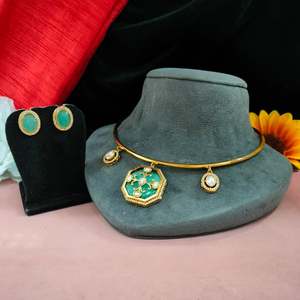 Monalisa ชุดบานพับเพชรจากหินและอเมริกันสำหรับผู้หญิงทำจากวัสดุที่เป็นมิตรกับผิวและป้องกันการเสื่อมเสียเหมาะสำหรับงานปาร์ตี้ - Product Image 1