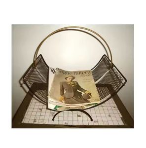 PORTE-MAGAZINE EN MÉTAL ROND RÉTRO À CONCEPTION ATTACHANTE SUPPORTS ET SUPPORTS DE RANGEMENT MODERNES POUR VILLA DE BUREAU À DOMICILE - Product Image 1