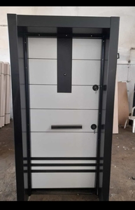 Puerta de seguridad de acero de diseño moderno y duradero con panel de metal para instalaciones de entrada exterior para proyectos residenciales - Product Image 2