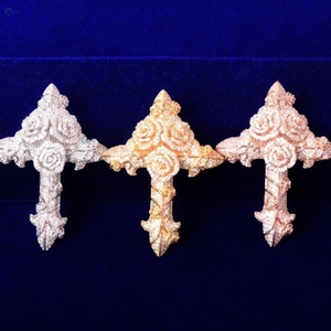 จี้พระเยซูทรงกางเขนประดับเพชรโมอิสซาไนต์สุดหรู ดีไซน์ดอกไม้ จี้แบบฮิปฮอป - Product Image 1