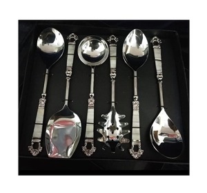 Ensemble de couverts à salade en acier inoxydable élégant fabriqué à la main ensemble de 6 pièces avec poignée en laiton - Product Image 4