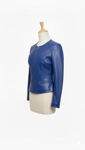 Veste courte tendance pour femme - Véritable cuir de mouton fini et teint uni, imperméable - Product Image 2