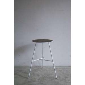 Tabouret en métal de haute qualité avec pieds antidérapants et coussin confortable parfait pour une utilisation quotidienne dans les salles à manger - Product Image 3