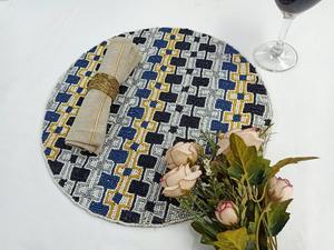 แผ่นรองจานทรงกลมสานพลาสติกสไตล์นอร์ดิกประดับลูกปัดสีเงิน แผ่นรองจานสำหรับโต๊ะอาหารหวาย - Product Image 6