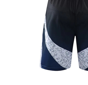 Uniformes de basket-ball personnalisés de haute qualité pour hommes Maillots d'équipe de qualité pour les joueurs dans des ensembles durables - Product Image 6