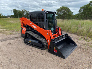 High Quality Diesel Engine Skid Steer Kubota Loader Mini Front Loader <b>Track</b> Drive 300kg 17.2kw 4-Year Warranty HYDAC <b>Pump</b> New - Product Image 4