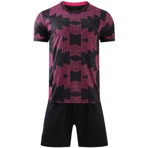 Ensemble de maillots de football dégradé noir et gris personnalisé, uniforme de football par sublimation, kit de vêtements de sport d'équipe respirant à séchage rapide - Product Image 5