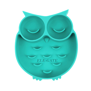 Ciotola Portatile in Silicone per Alimentazione Lenta per Gatti, Tappetino Rettangolare per Lick Mat, Ideale per Acqua e Cibo all'Aperto e per Viaggi - Product Image 4